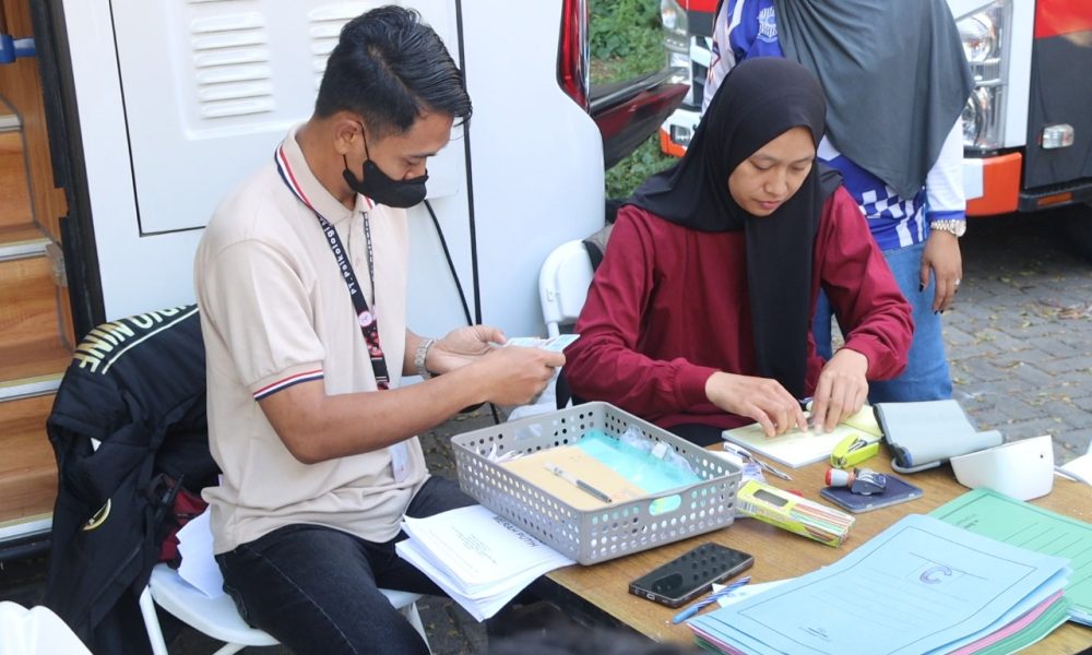 Polres Batu Hadirkan Layanan On the Spot di CFD Sambut Hari Bhayangkara ke – 80