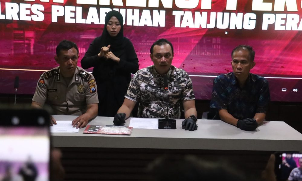 Polres Pelabuhan Tanjungperak Bongkar Jaringan Narkoba Amankan Dua Tersangka dan 292,93 Gram Sabu