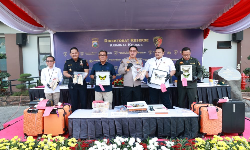 Polda Jatim Ungkap Tiga Kasus Kejahatan Sumber Daya Alam, Empat Tersangka Diamankan