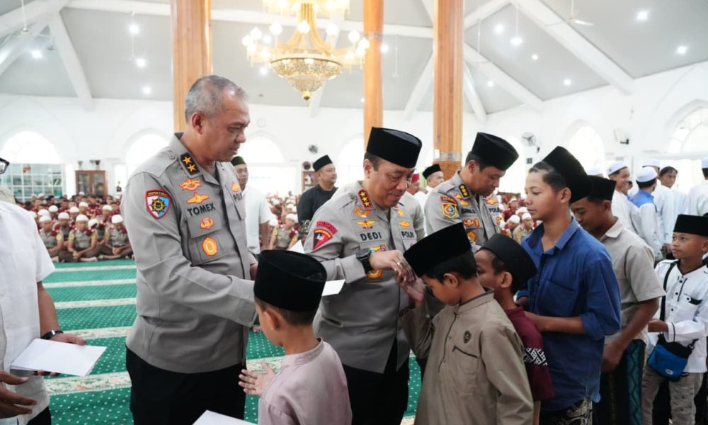 Hari Bhayangkara ke-80, Wakapolri Tanamkan Kepedulian Sosial kepada Taruna Akpol Lewat Santunan Anak Yatim