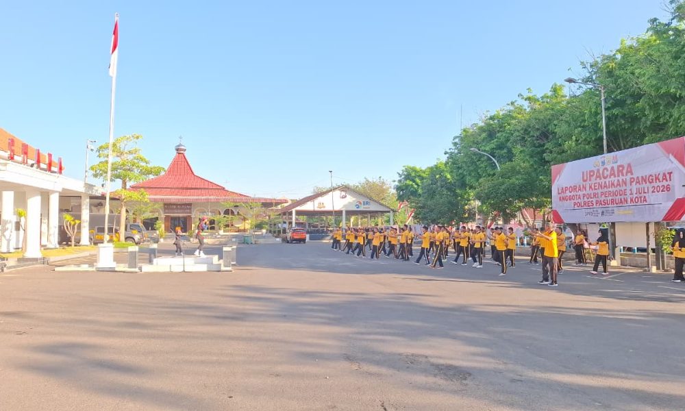 Personel Polres Pasuruan Kota Tingkatkan Kebugaran Melalui Olahraga Bersama
