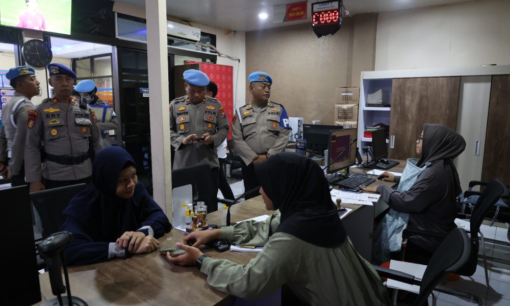 Mitigasi Tim Gakkum Subbid Provost Bidpropam Polda Jatim di Polres Pasuruan Kota, Wujudkan Polri yang Presisi, Profesional dan Berintegritas