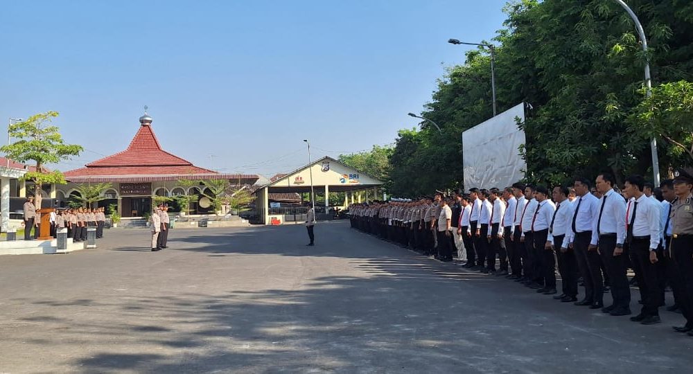 Waka Polres Pasuruan Kota Tekankan Bhabinkamtibmas Gencarkan Sosialisasi Penggunaan Call Center 110 kepada Masyarakat