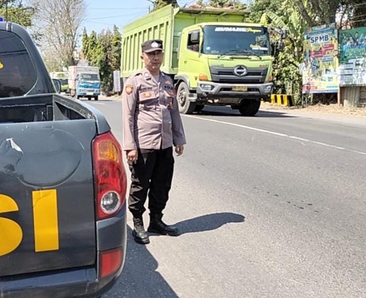 Patroli Rutin Polsek Keboncandi Persempit Ruang Gerak Pelaku Kriminalitas di Gondangwetan