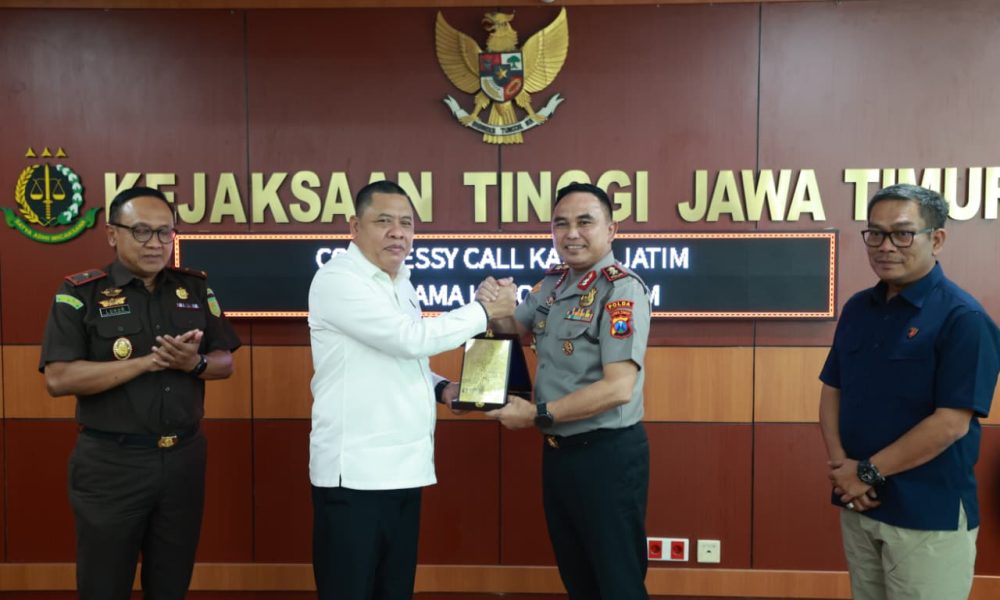 Perkuat Sinergi Penegakan Hukum, Kapolda Jatim Gelar Courtesy Call ke Kajati